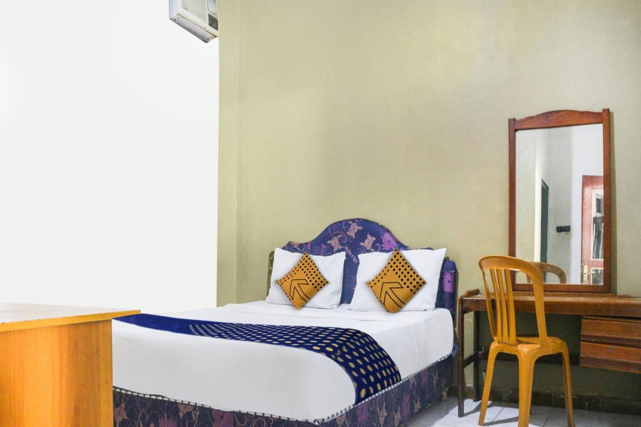 Spot On 91212 Hotel Kelimutu كوبانغ المظهر الخارجي الصورة