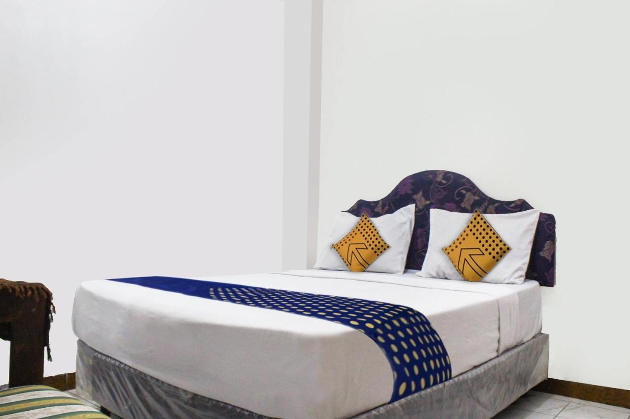 Spot On 91212 Hotel Kelimutu كوبانغ المظهر الخارجي الصورة